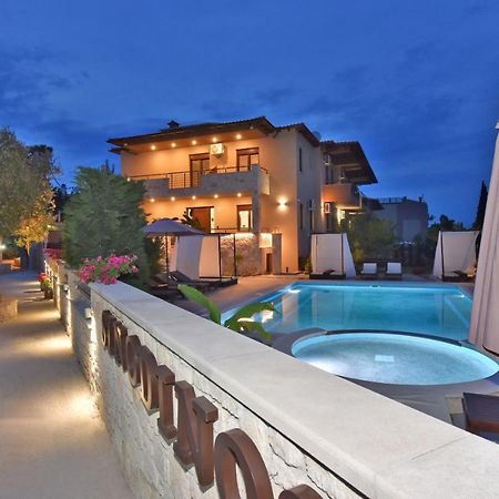 Sinodinos Deluxe Apartments أفيتوس المظهر الخارجي الصورة