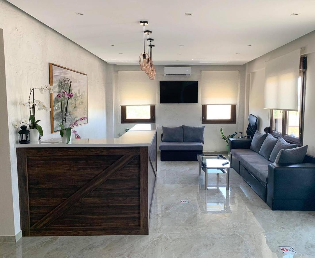 Sinodinos Deluxe Apartments أفيتوس المظهر الخارجي الصورة