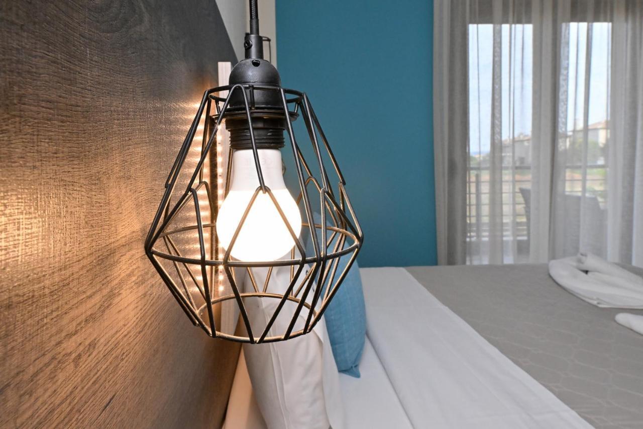 Sinodinos Deluxe Apartments أفيتوس المظهر الخارجي الصورة