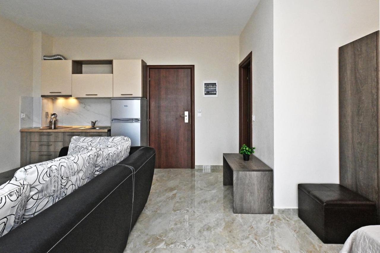 Sinodinos Deluxe Apartments أفيتوس المظهر الخارجي الصورة