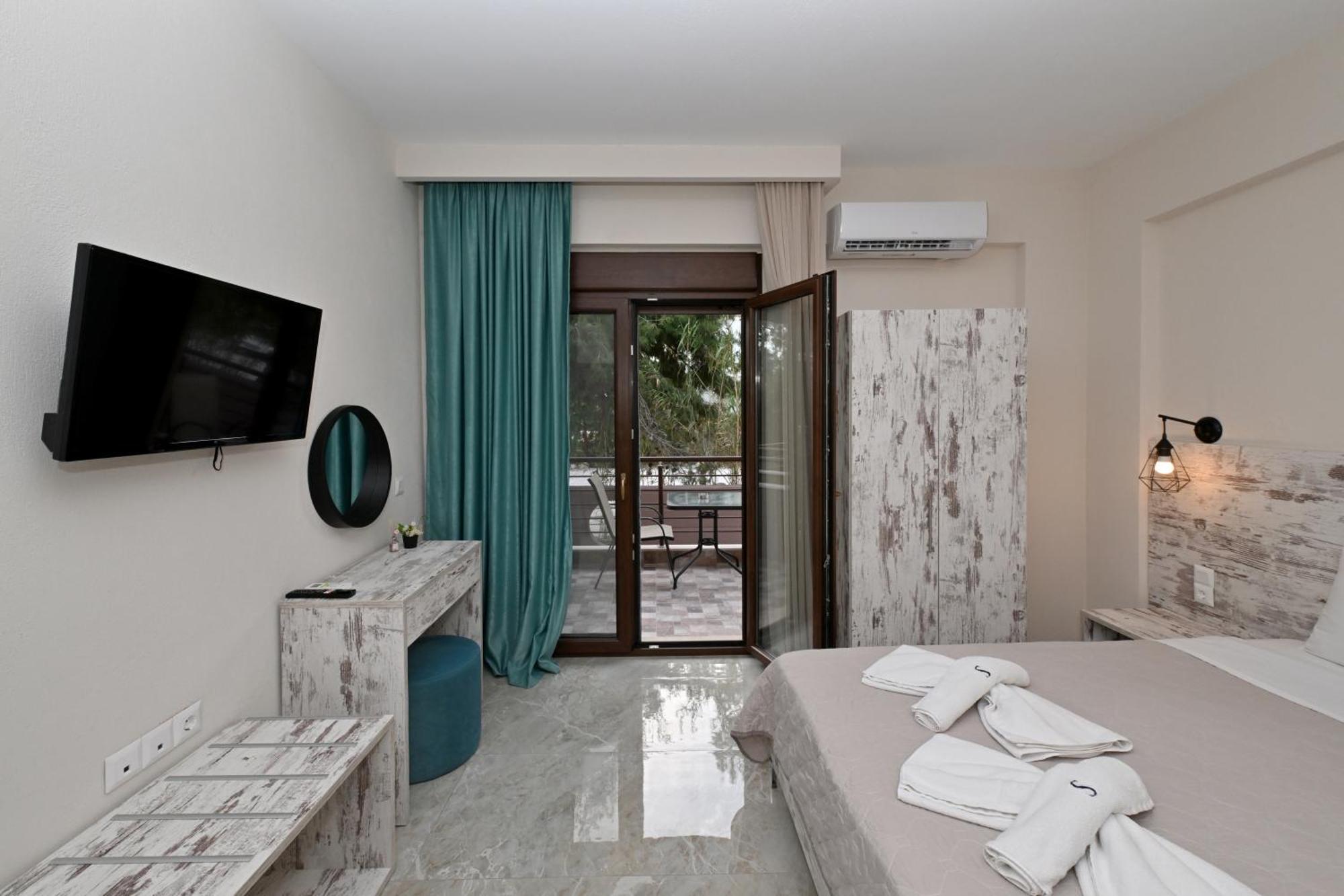 Sinodinos Deluxe Apartments أفيتوس المظهر الخارجي الصورة