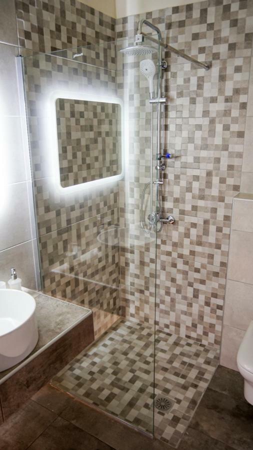 Sinodinos Deluxe Apartments أفيتوس المظهر الخارجي الصورة