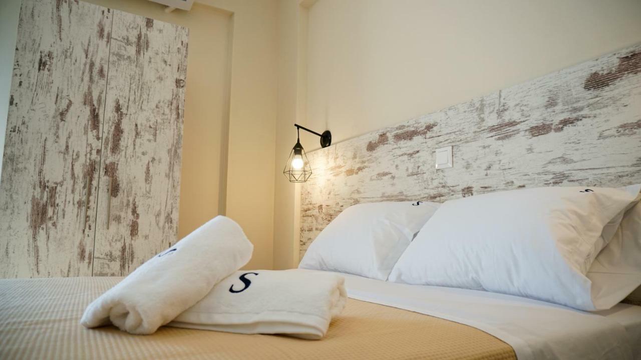 Sinodinos Deluxe Apartments أفيتوس المظهر الخارجي الصورة