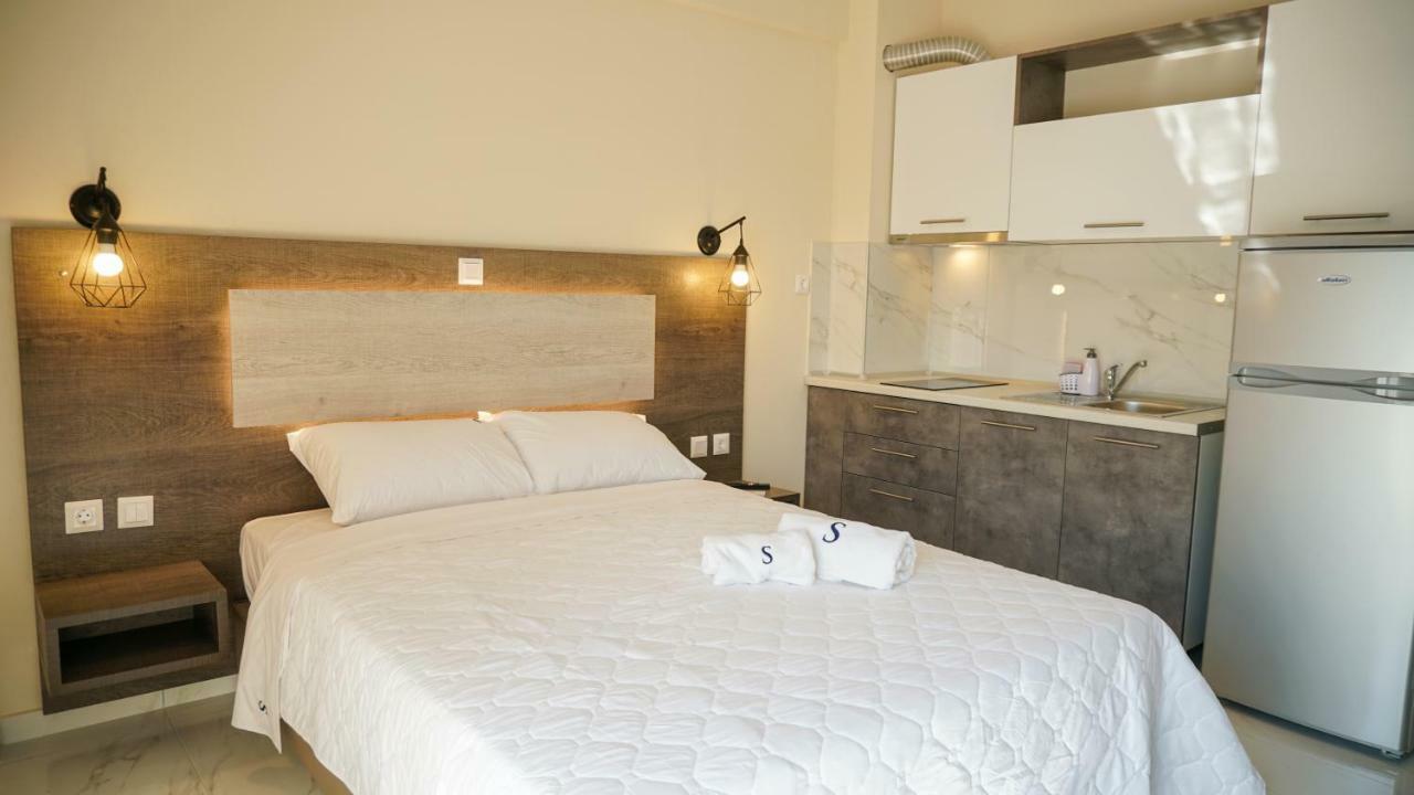 Sinodinos Deluxe Apartments أفيتوس المظهر الخارجي الصورة