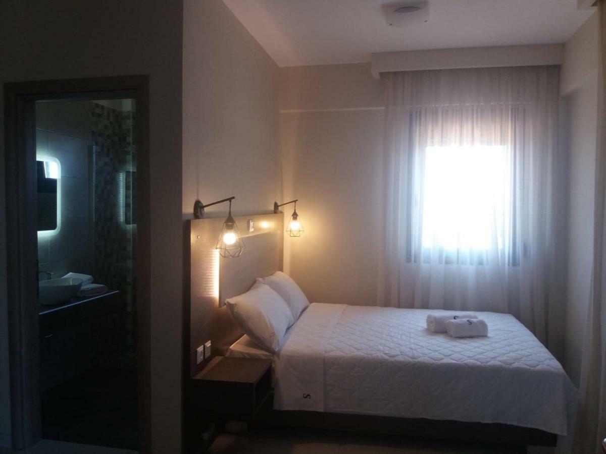 Sinodinos Deluxe Apartments أفيتوس المظهر الخارجي الصورة